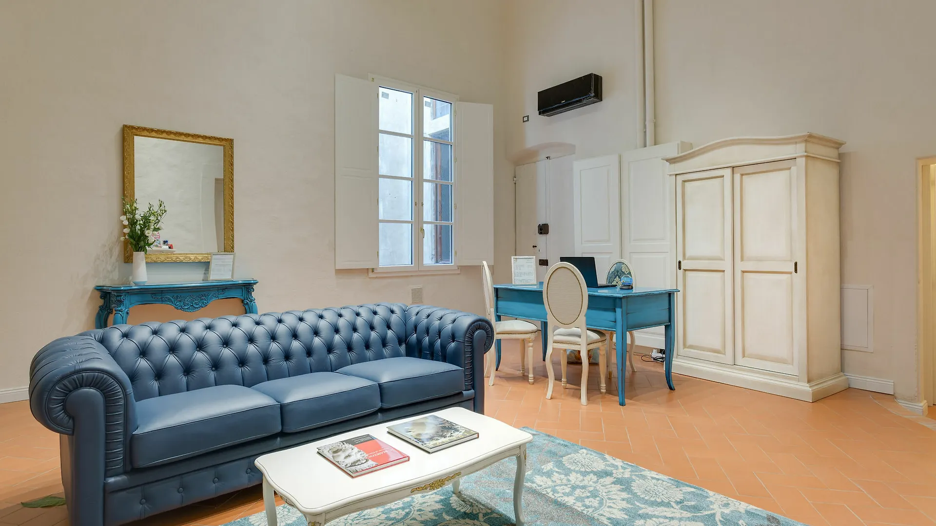 Residenza D'Epoca Historia Luxury Boutique Hotel Florence Italy